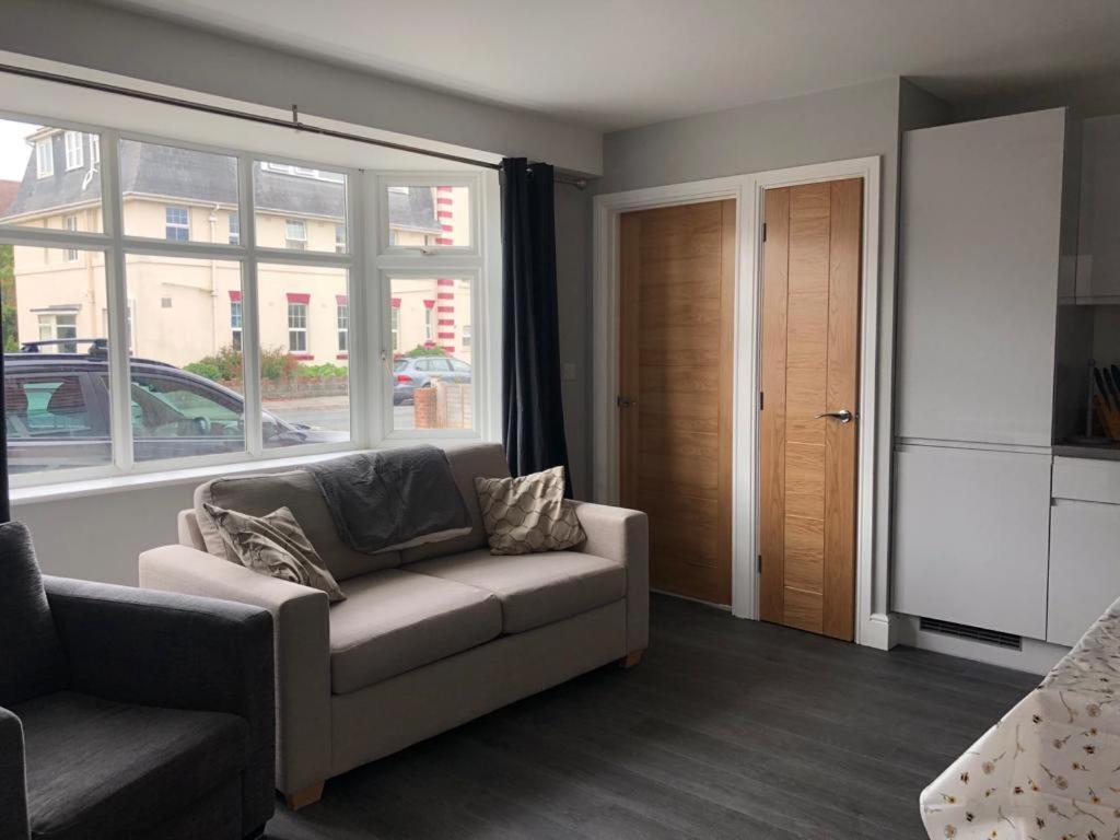 1 Bedroom Ground Floor Apartment Bournemouth