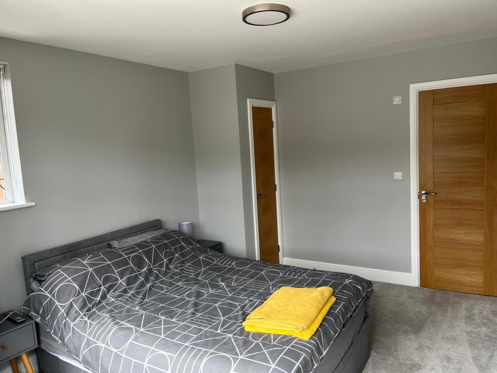 Appartamento 1 Bedroom Ground Floor *